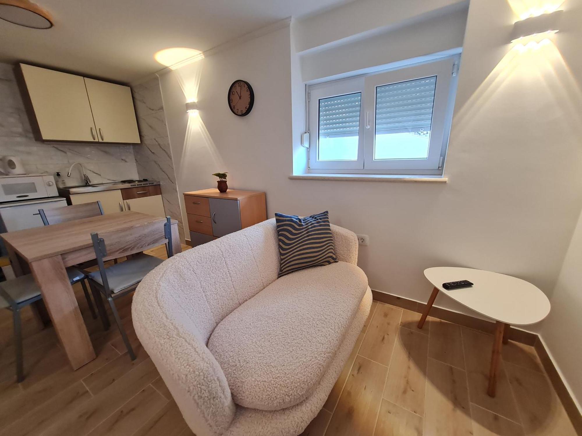 Apartman Luka 克罗诺维察 外观 照片