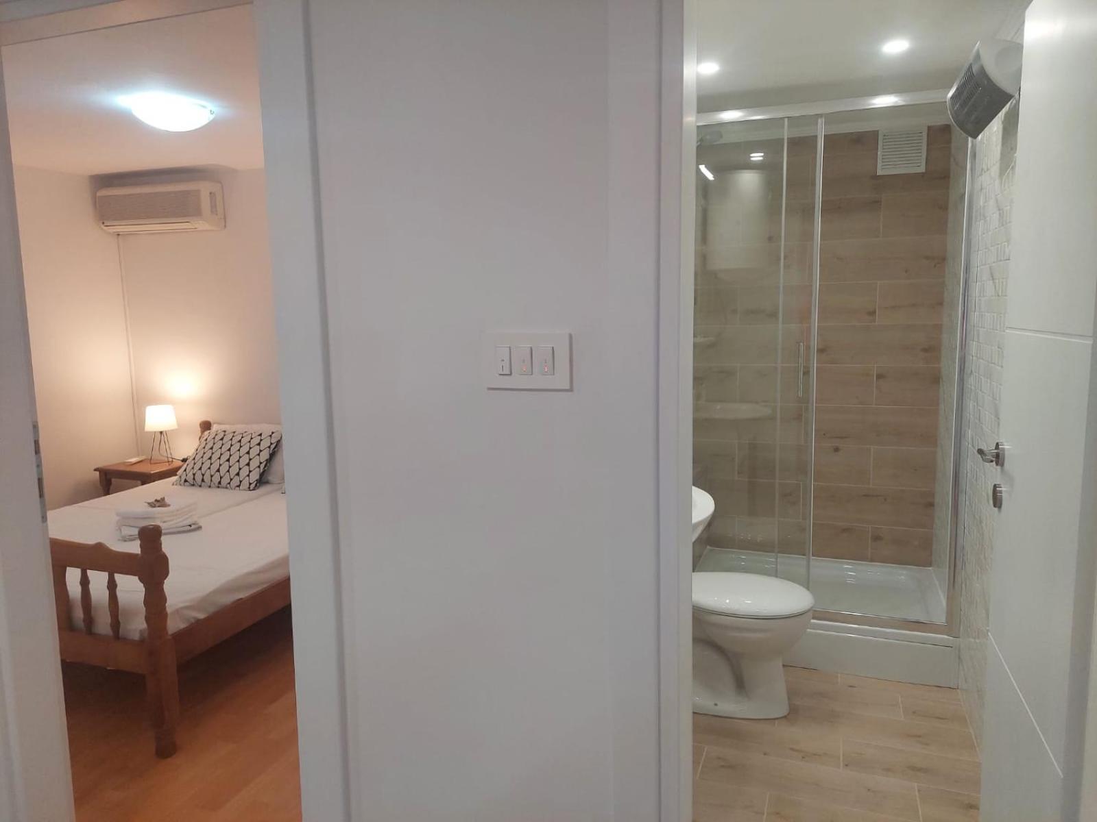 Apartman Luka 克罗诺维察 外观 照片