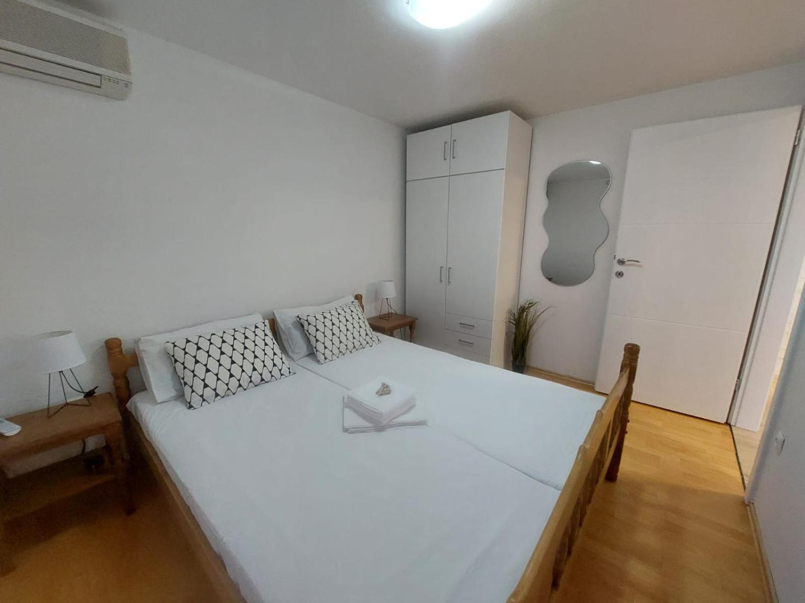 Apartman Luka 克罗诺维察 外观 照片